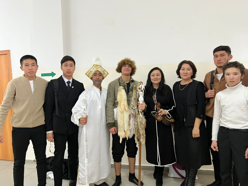 Қазақ тілі мен әдебиеті пәнінің апталығы «Әдебиет- ардың ісі»